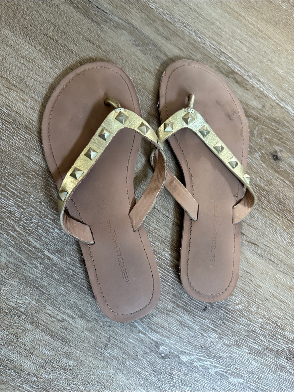 Rebecca Minkoff Tan Leather Thong flip flop Sandals with Gold Studs